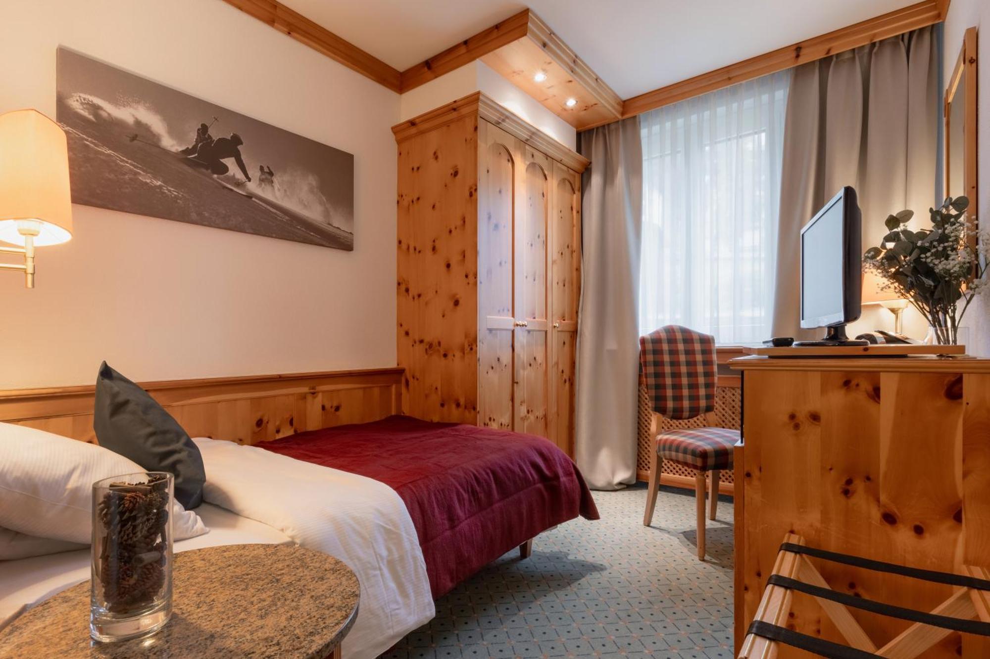 Single Room,1607661240:JPEG